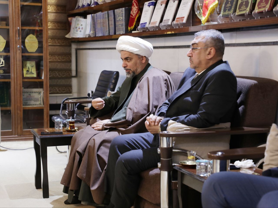 قسم وارث الأنبياء يستقبل رئيس قسم الشؤون الفكرية والثقافية في العتبة الحسينية المقدسة