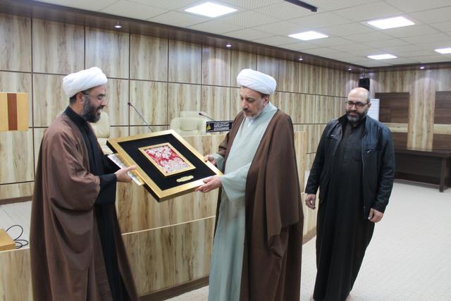 تكريم بعض الكوادر العلمية في مؤسسة وارث الأنبياء في قم المقدسة